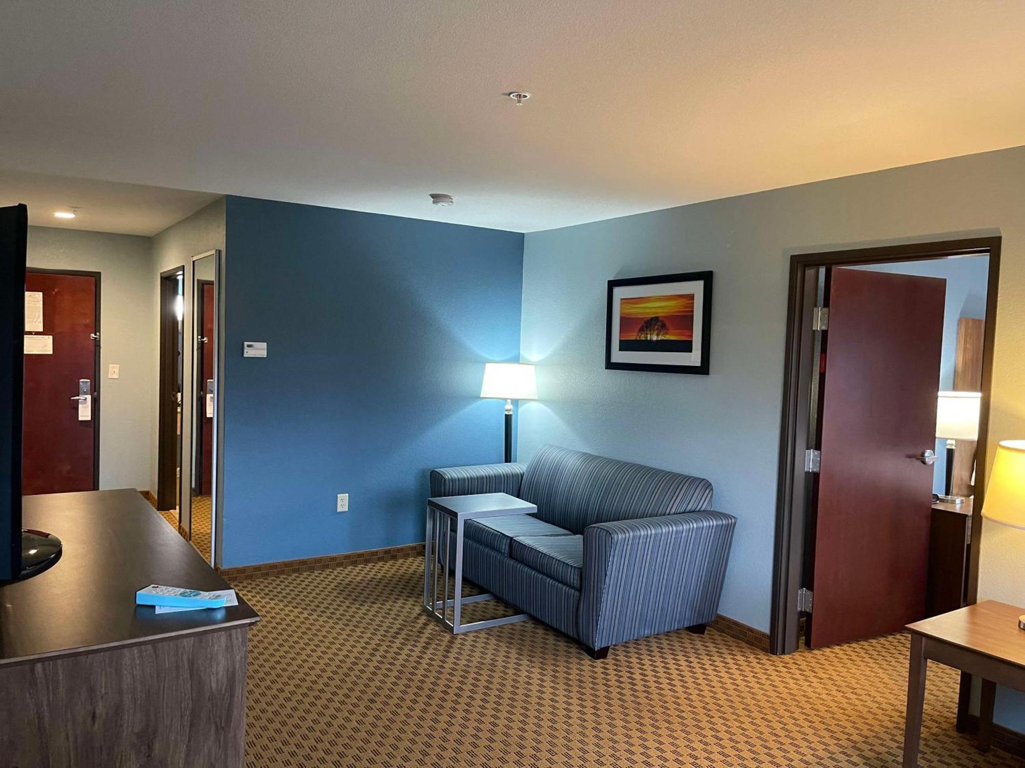 Best Western South Plains Inn & Suites Levelland Экстерьер фото