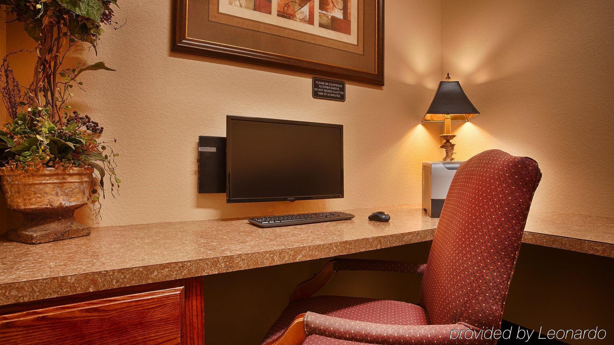Best Western South Plains Inn & Suites Levelland Экстерьер фото